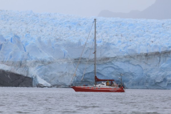 Vor dem Gletscher Pius xI, Patagonien